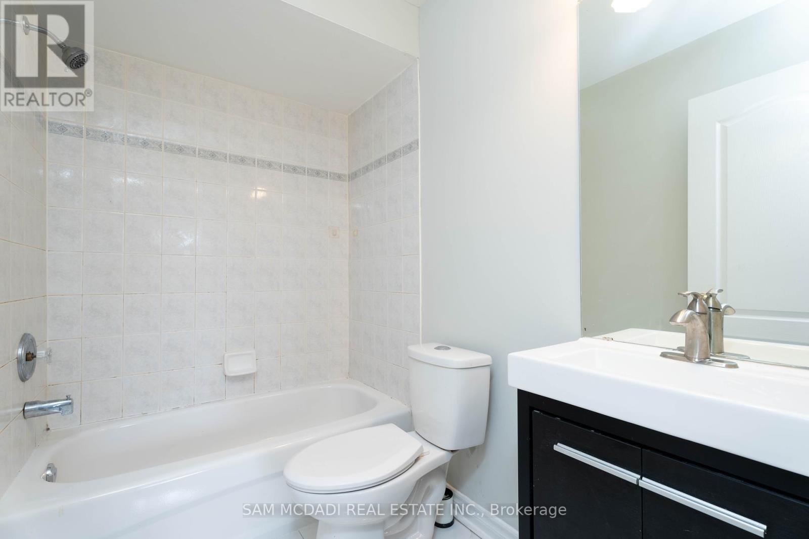 5914 Long Valley Road, Mississauga, Ontario  L5M 6J6 - Photo 23 - W8289650