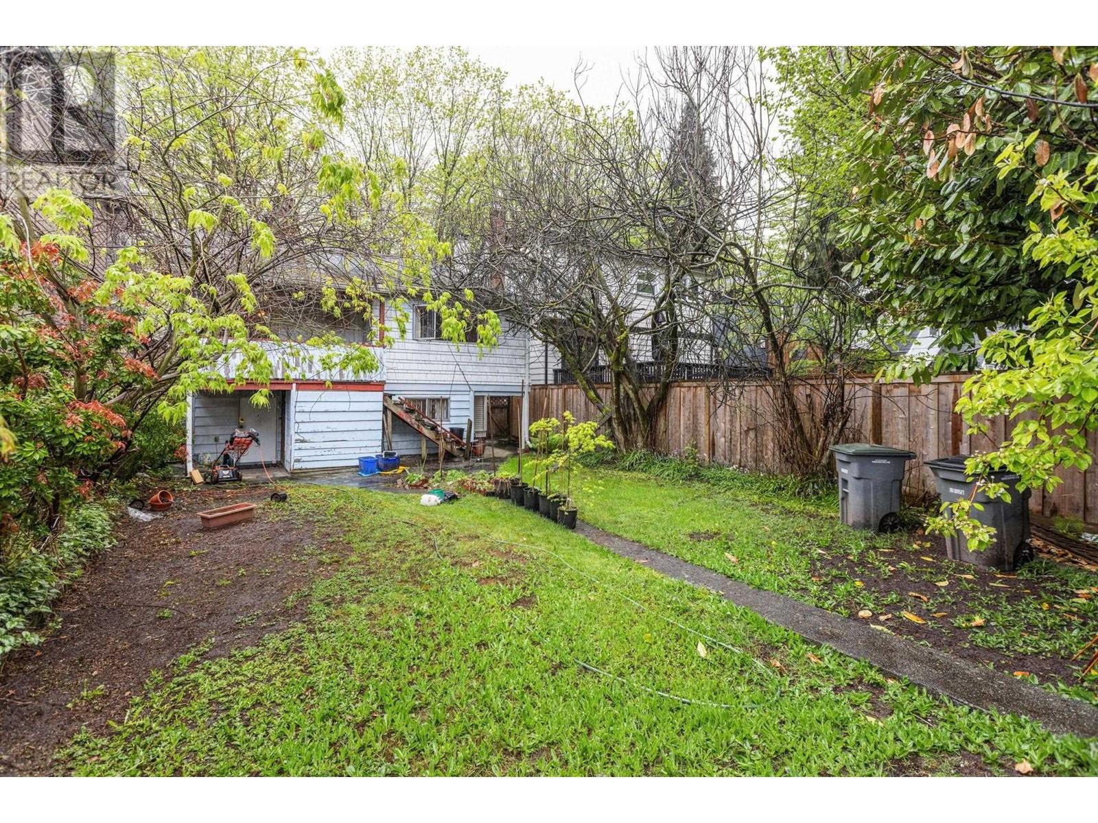 Listing Picture 11 of 18 : 2965 W 13TH AVENUE, Vancouver / 溫哥華 - 魯藝地產 Yvonne Lu Group - MLS Medallion Club Member