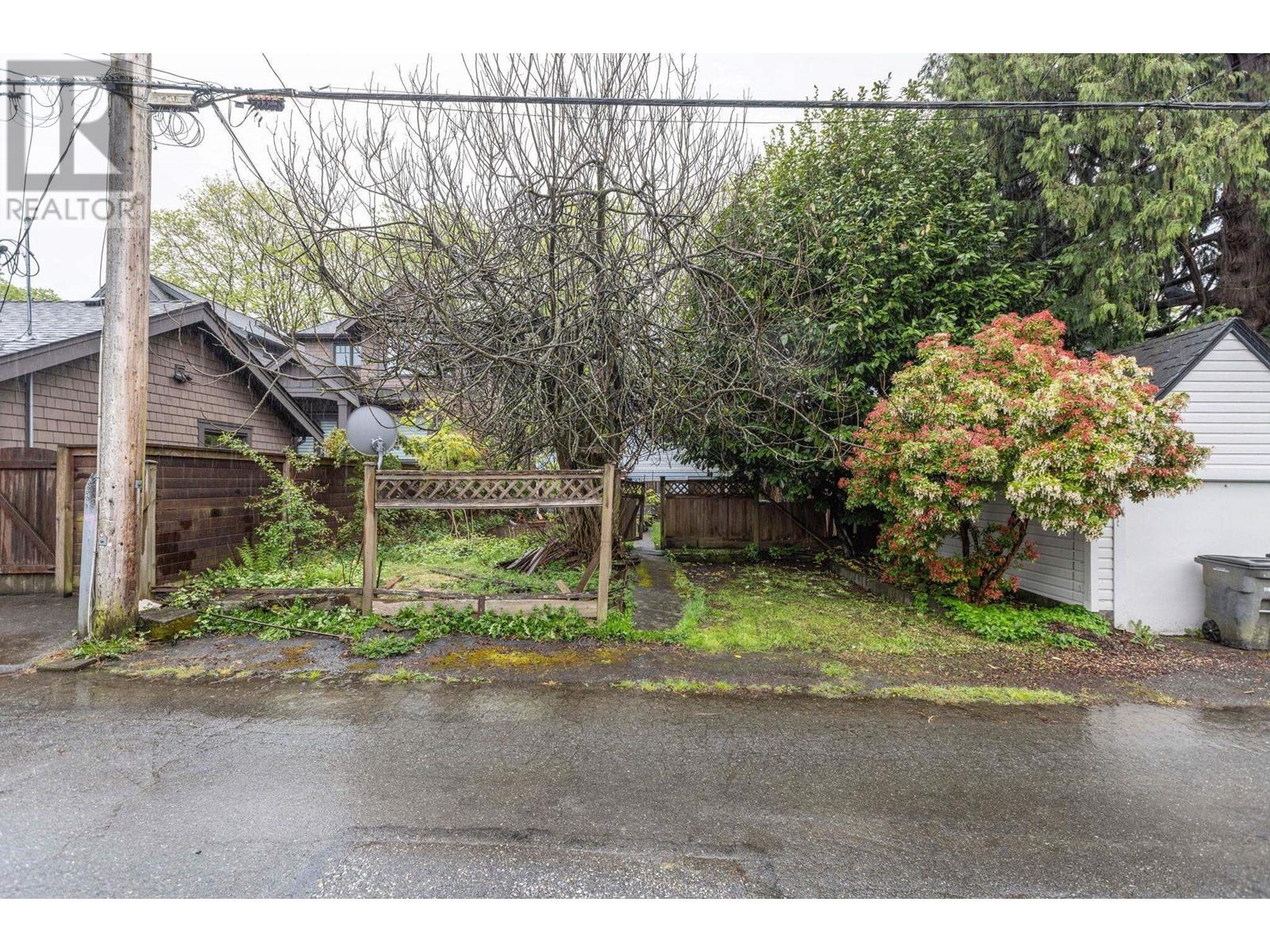 Listing Picture 12 of 18 : 2965 W 13TH AVENUE, Vancouver / 溫哥華 - 魯藝地產 Yvonne Lu Group - MLS Medallion Club Member