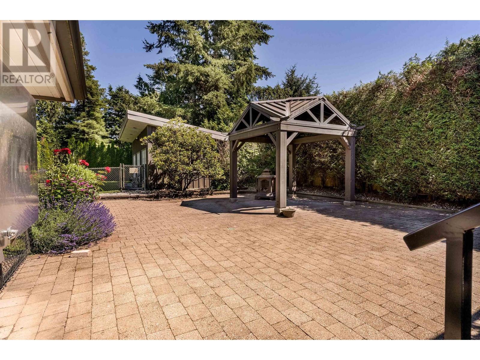 40142 Kalodon Road, Garibaldi Highlands, British Columbia  V0N 1T0 - Photo 18 - R2876997