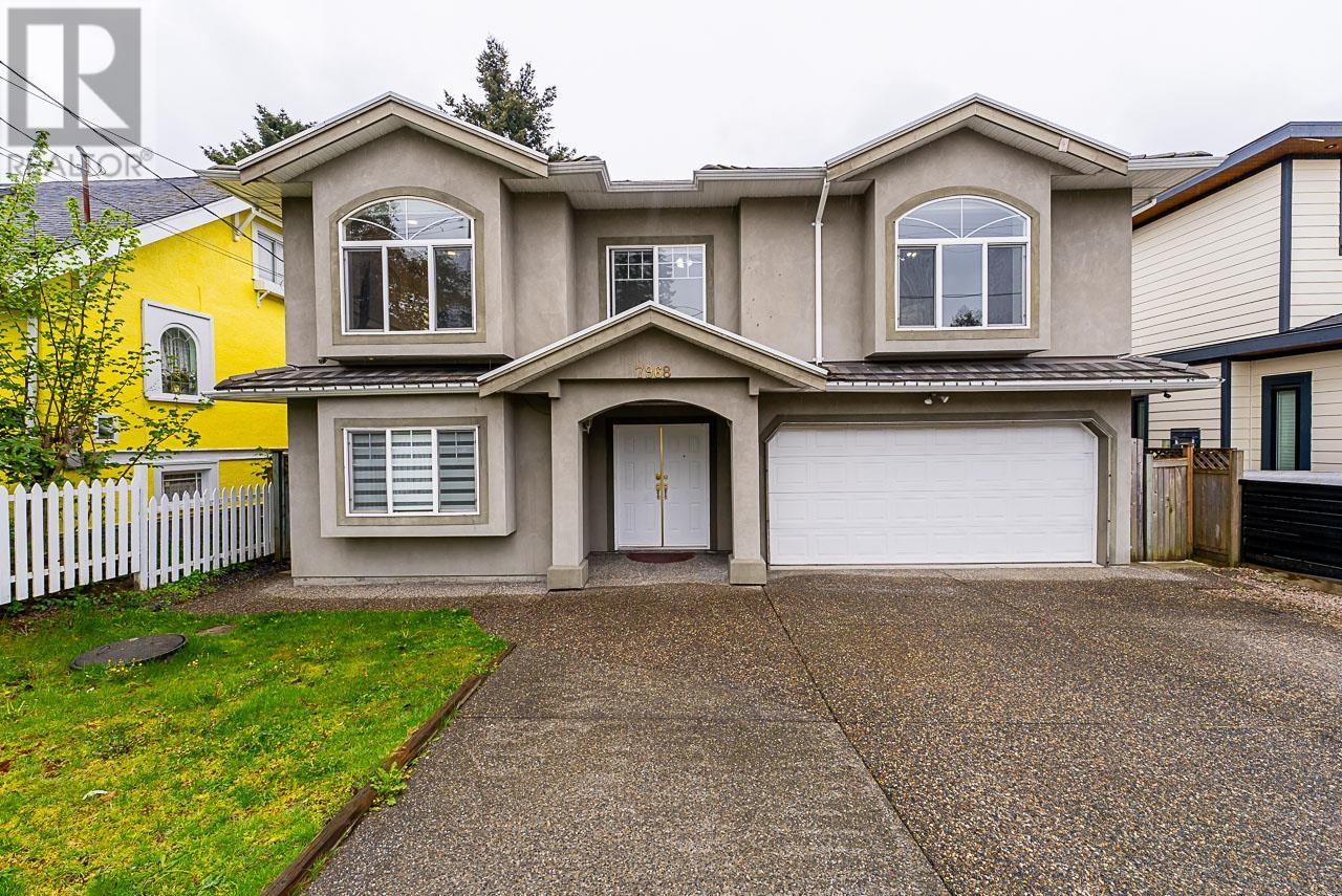 Listing Picture 2 of 37 : 7968 14TH AVENUE, Burnaby / 本拿比 - 魯藝地產 Yvonne Lu Group - MLS Medallion Club Member