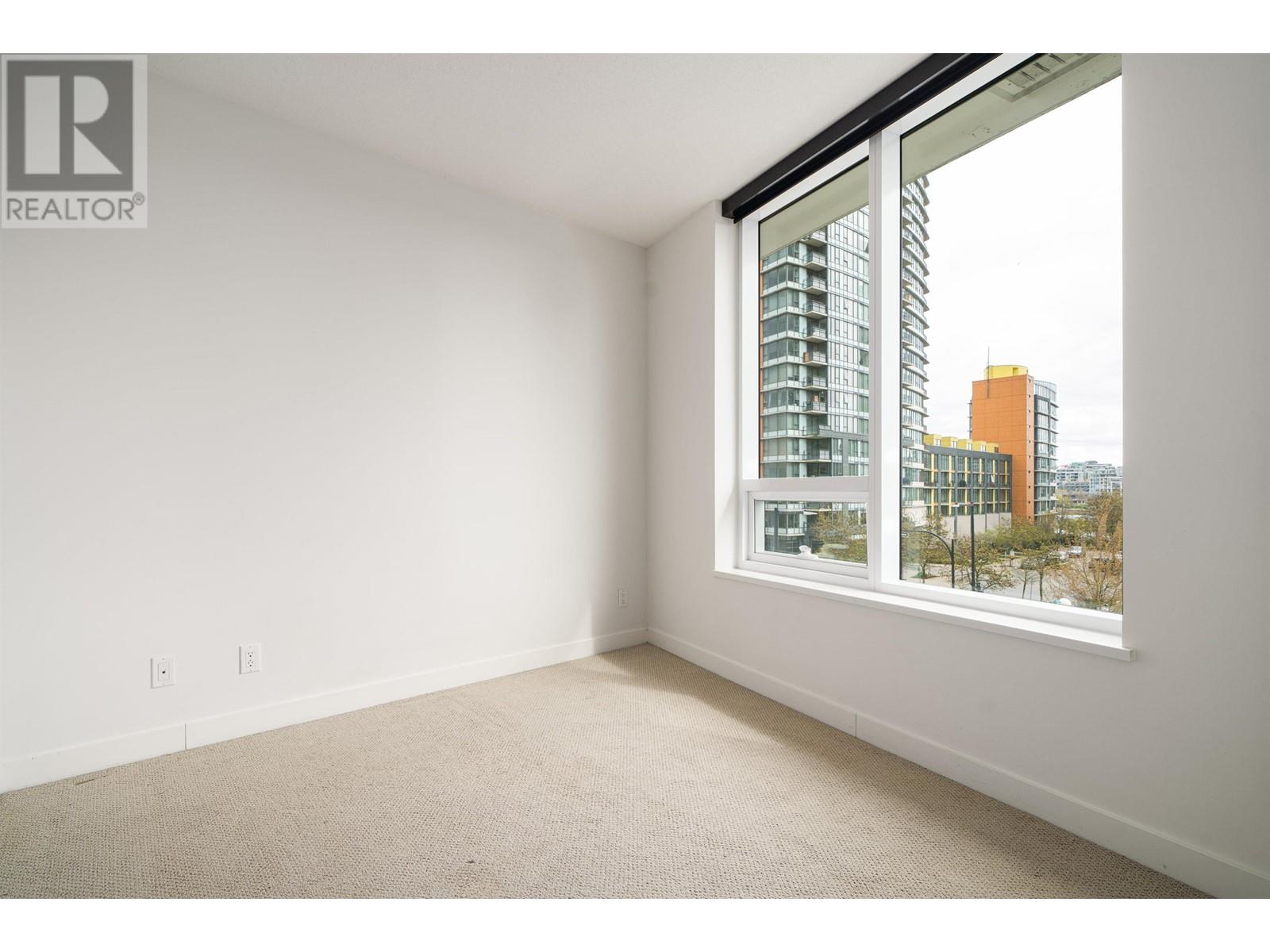 Listing Picture 17 of 40 : 355 38 SMITHE STREET, Vancouver / 溫哥華 - 魯藝地產 Yvonne Lu Group - MLS Medallion Club Member