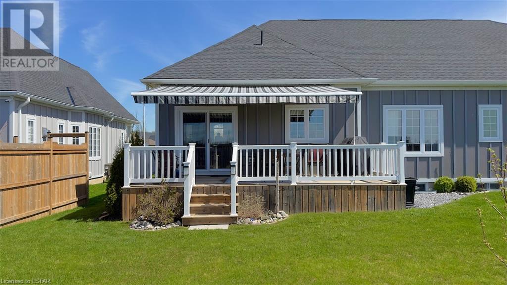12 BROOKLAWN Drive, Grand Bend, 2 Bedrooms Bedrooms, ,2 BathroomsBathrooms,Single Family,For Sale,BROOKLAWN,40579488