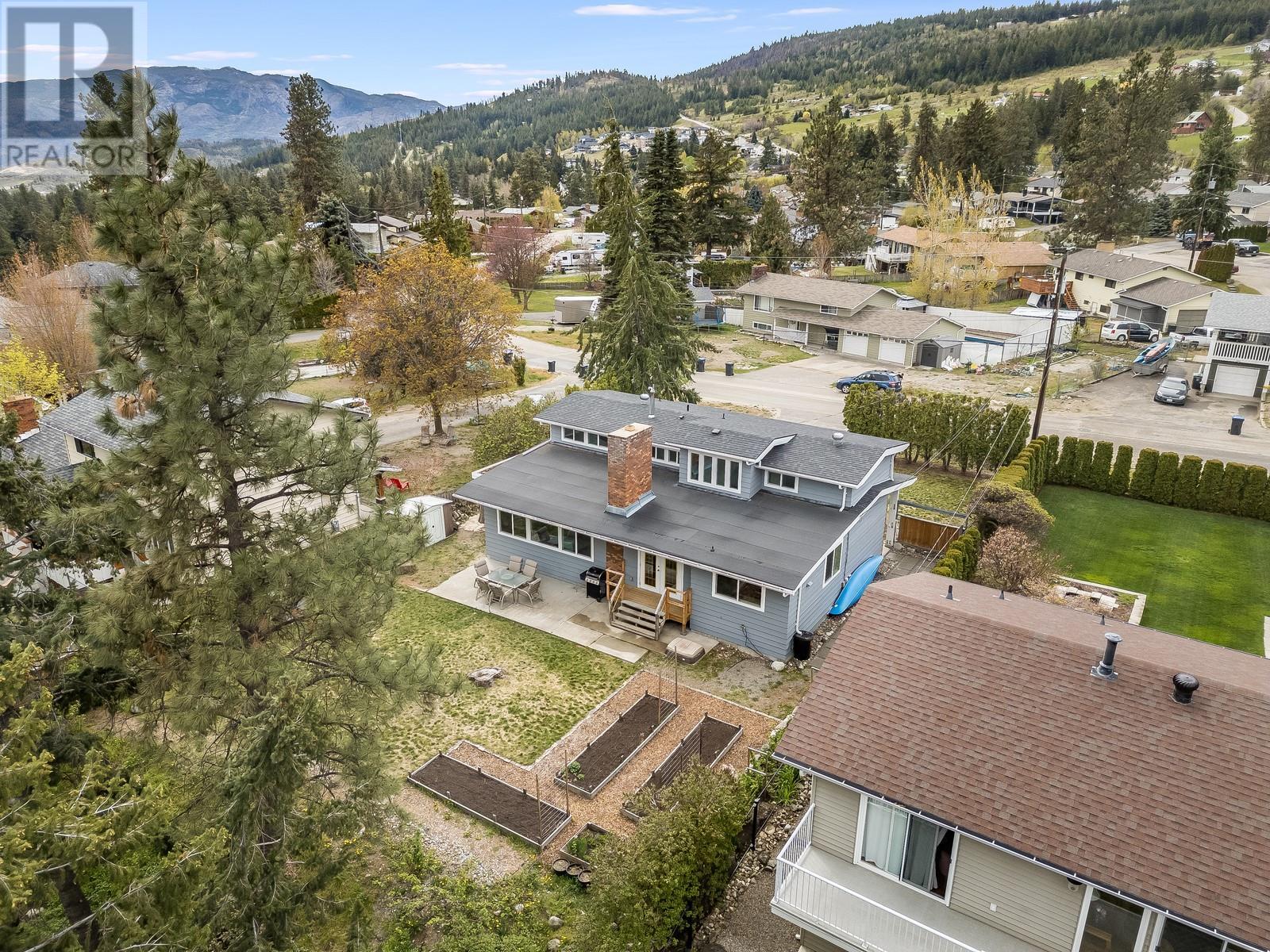 3335 McMurchie Road West Kelowna