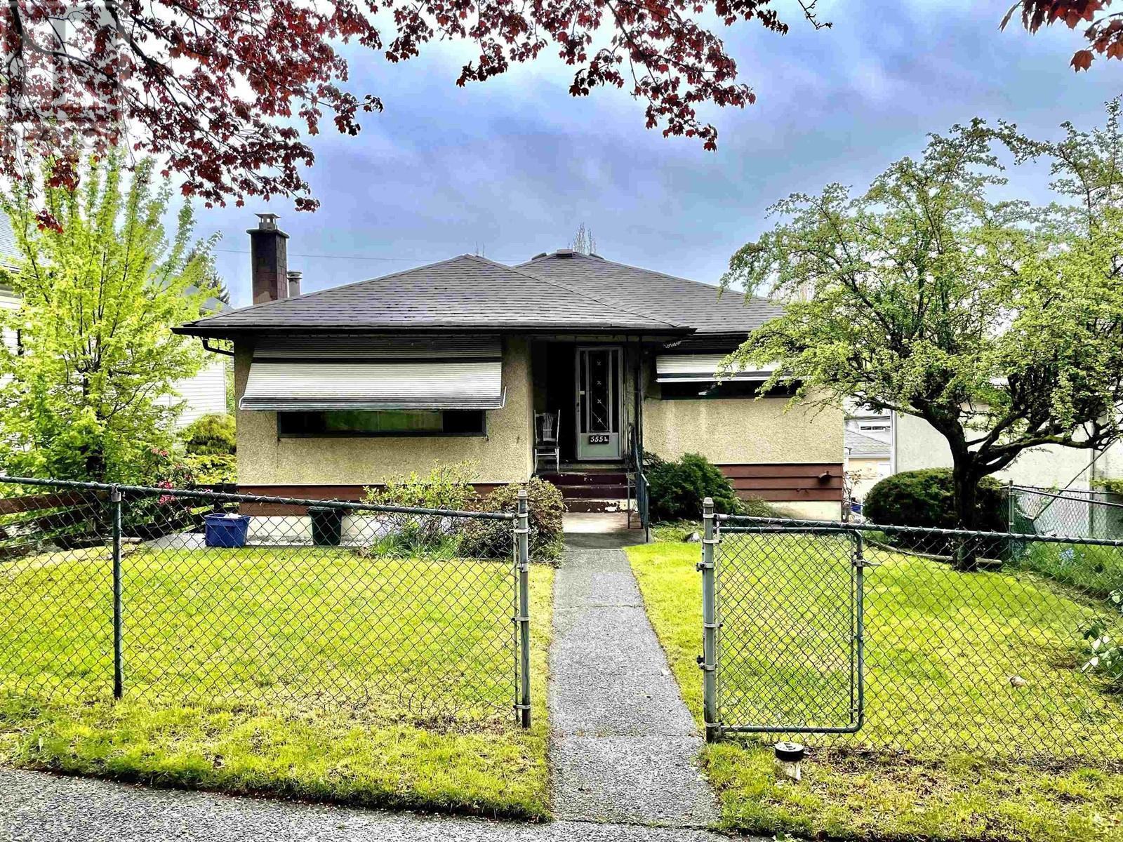 5554 CULLODEN STREET, vancouver, British Columbia