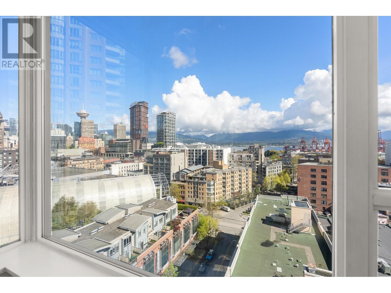 1704 550 TAYLOR STREET, Vancouver