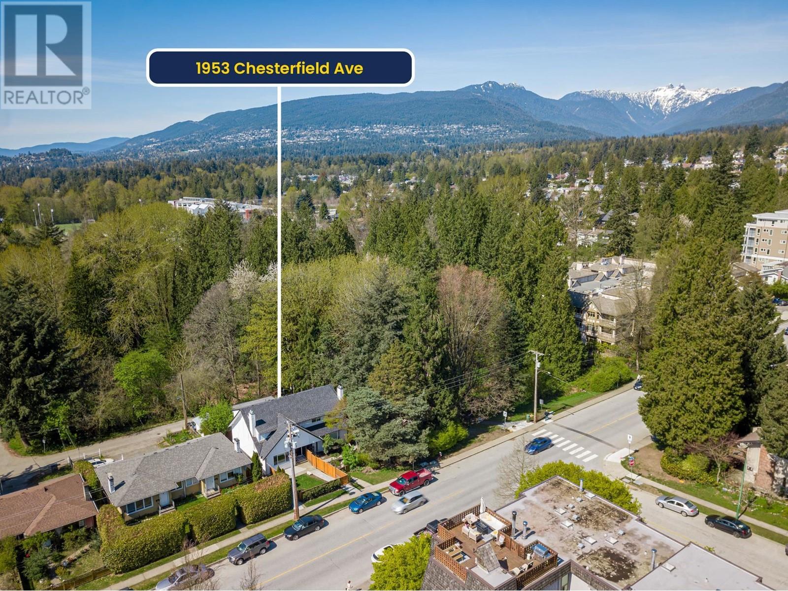 1953 Chesterfield Avenue, North Vancouver, British Columbia  V7M 2P4 - Photo 2 - R2875037
