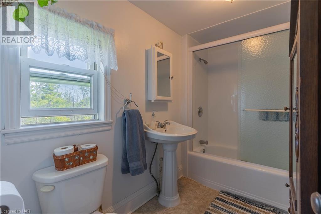 7826 Netherby Road, Niagara Falls, Ontario  L3B 5N7 - Photo 24 - 40577562