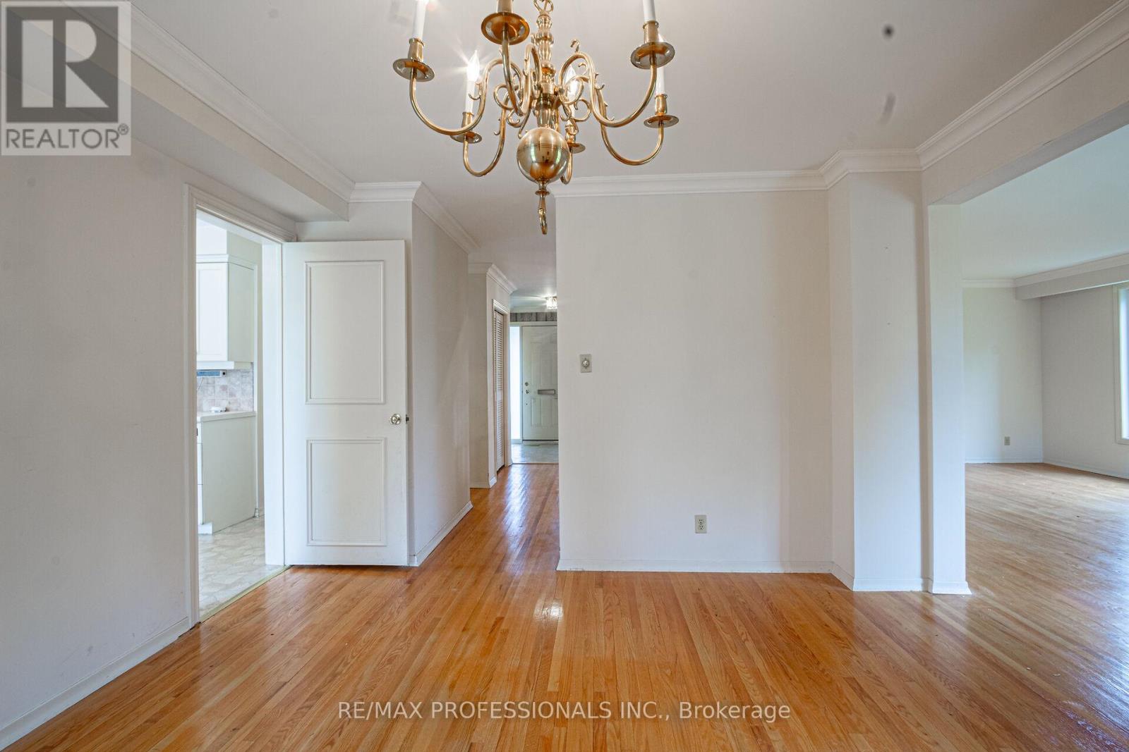 6 Mogul Drive, Toronto, Ontario  M2H 2M7 - Photo 10 - C8291096