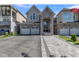 31 SELBY CRES