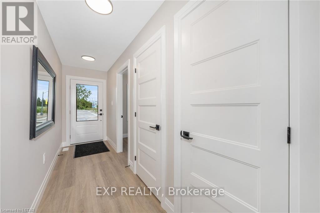 #14 -214 St Clair Blvd, St. Clair, Ontario  N0N 1G0 - Photo 5 - X8287086