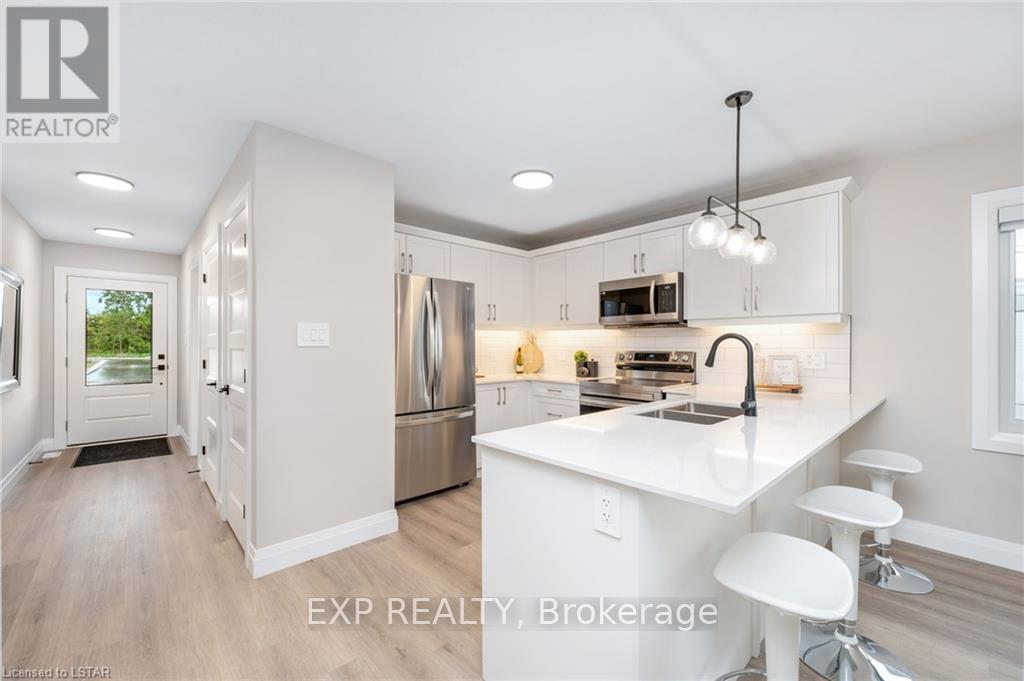 #14 -214 St Clair Blvd, St. Clair, Ontario  N0N 1G0 - Photo 8 - X8287086