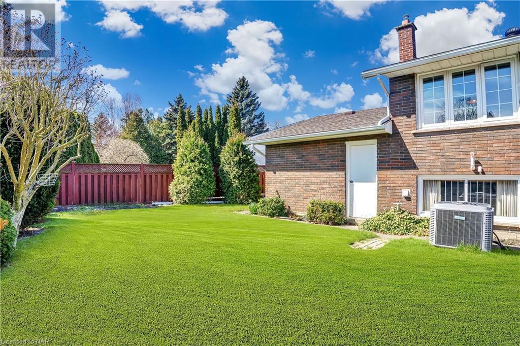 4 FURMINGER Place St. Catharines