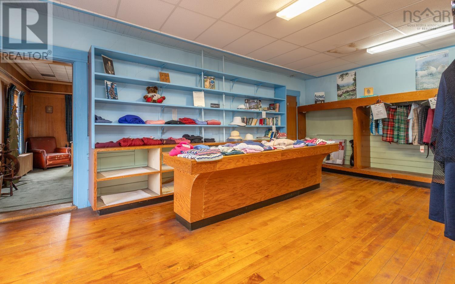 352 Main Street, Yarmouth, Nova Scotia  B5A 1E6 - Photo 6 - 202323557