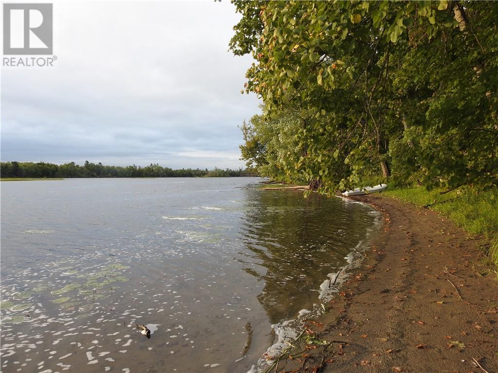 BUTTERNUT ISLAND Beachburg