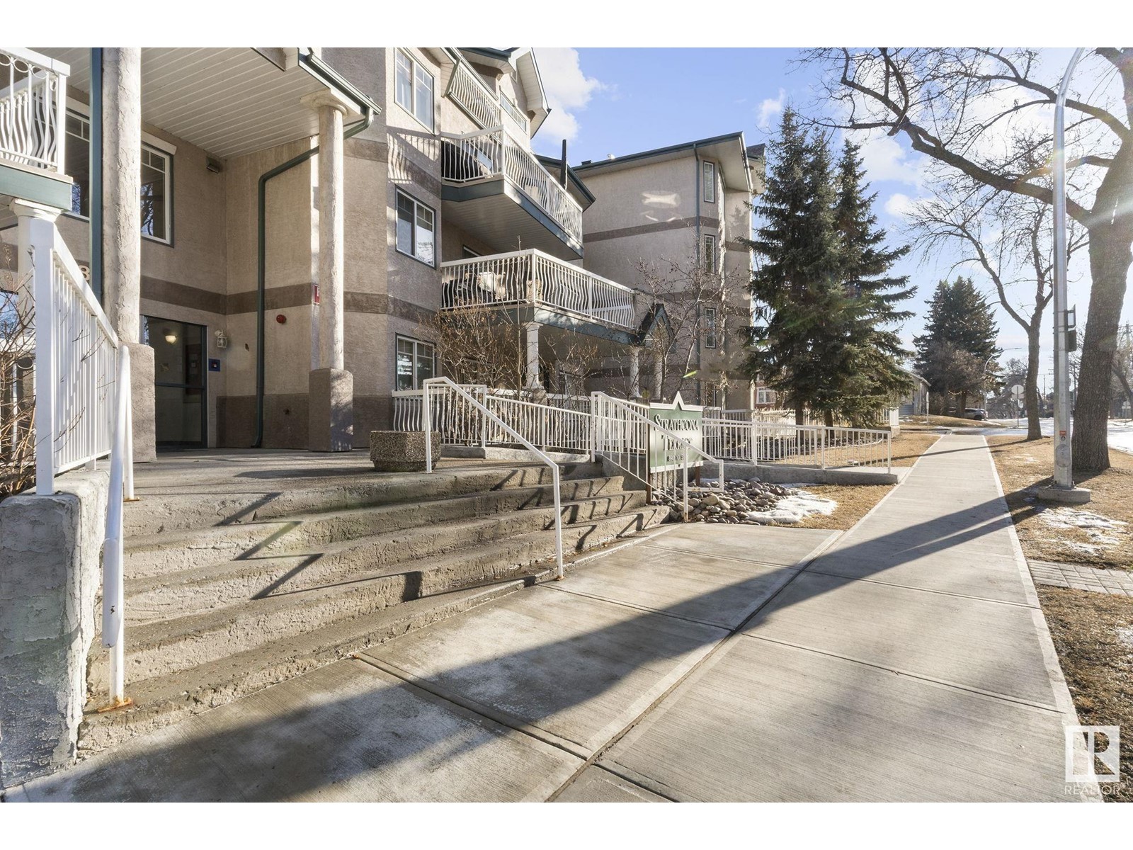 #408 8909 100 St Nw, Edmonton, Alberta  T6E 6T4 - Photo 3 - E4384849