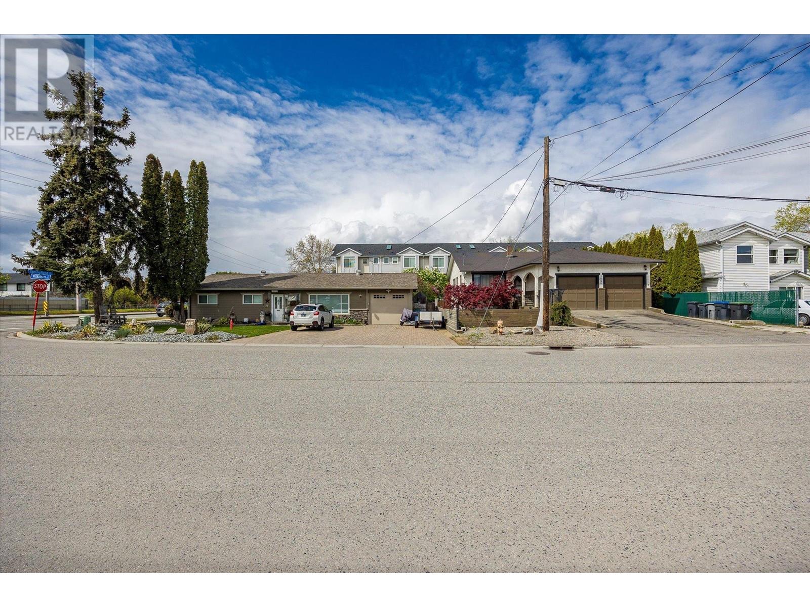 2024 Wilkinson Street, Kelowna, British Columbia  V1Y 3Z8 - Photo 43 - 10311432