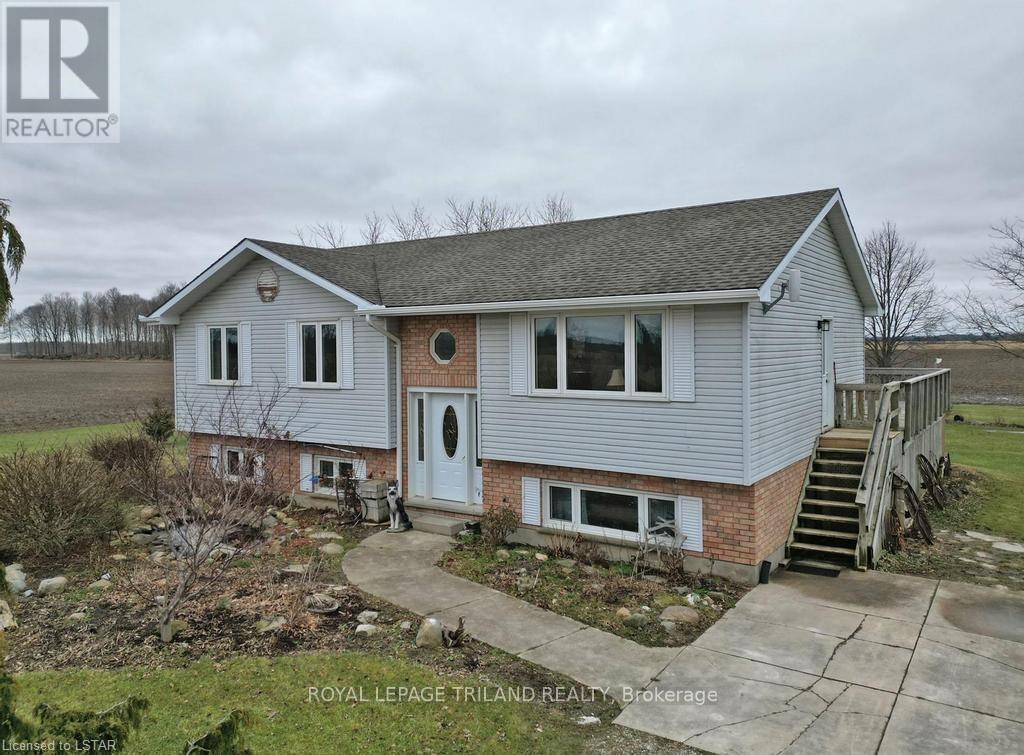 21217 Taits Road, Southwest Middlesex, Ontario  N0L 1M0 - Photo 1 - X8285760