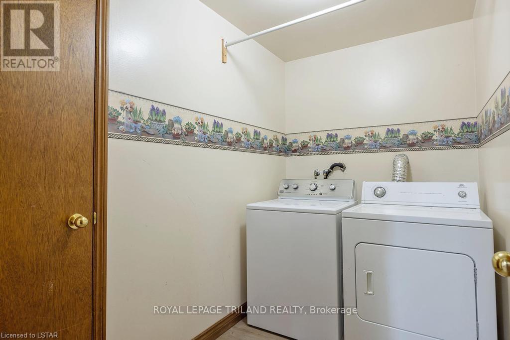 21217 Taits Road, Southwest Middlesex, Ontario  N0L 1M0 - Photo 23 - X8285760