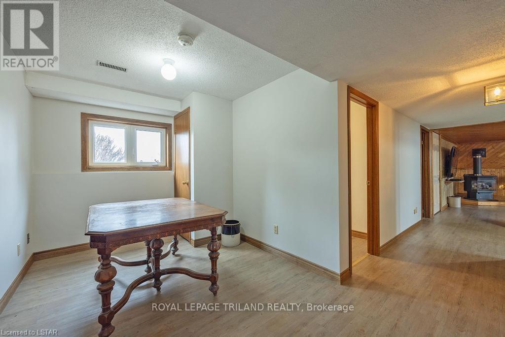 21217 Taits Road, Southwest Middlesex, Ontario  N0L 1M0 - Photo 29 - X8285760