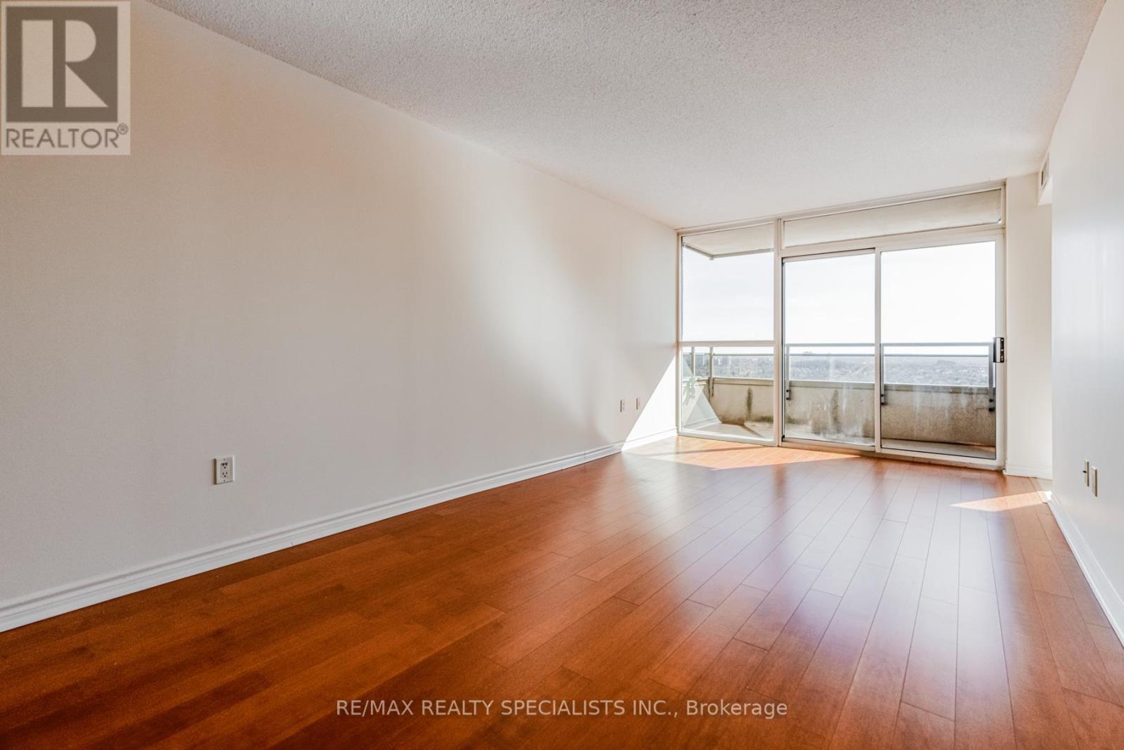 2011 - 55 Strathaven Drive W, Mississauga, Ontario  L5R 4G9 - Photo 11 - W8292616