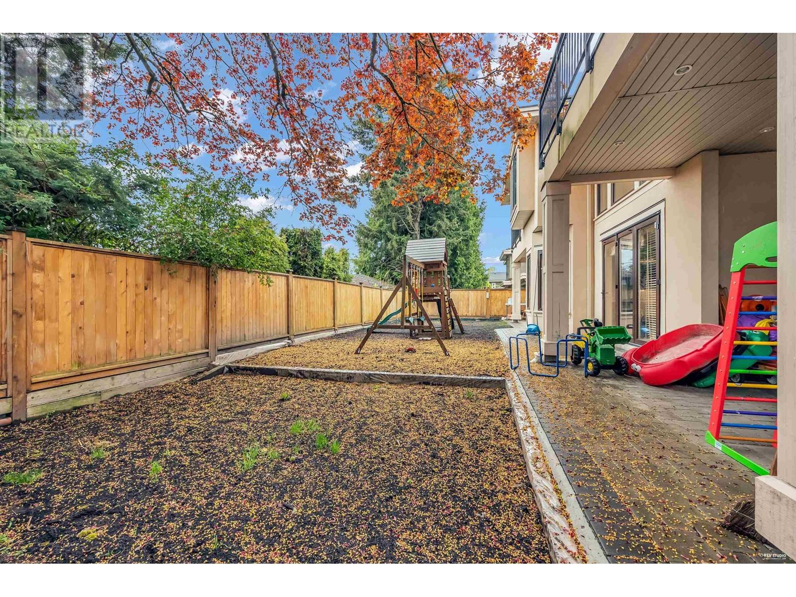 Listing Picture 38 of 39 : 8380 MOWBRAY ROAD, Richmond / 烈治文 - 魯藝地產 Yvonne Lu Group - MLS Medallion Club Member