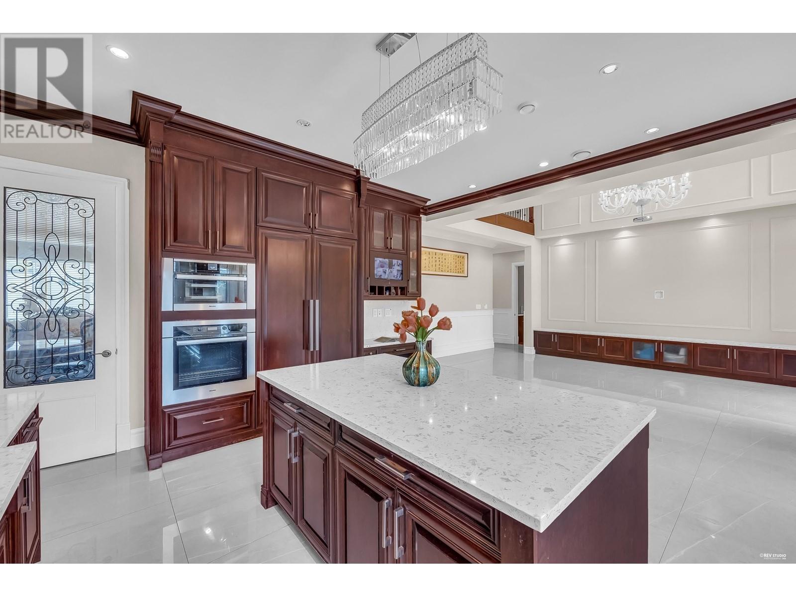 Listing Picture 20 of 39 : 8380 MOWBRAY ROAD, Richmond / 烈治文 - 魯藝地產 Yvonne Lu Group - MLS Medallion Club Member