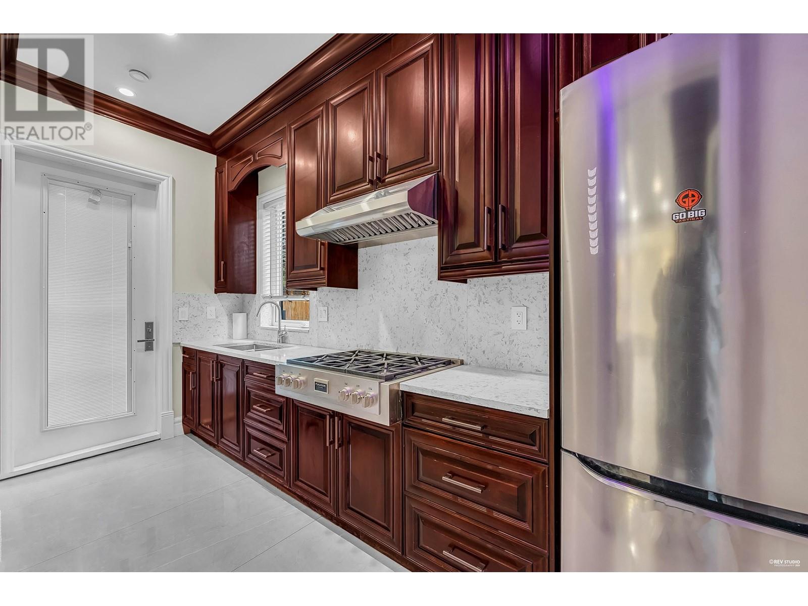 Listing Picture 23 of 39 : 8380 MOWBRAY ROAD, Richmond / 烈治文 - 魯藝地產 Yvonne Lu Group - MLS Medallion Club Member