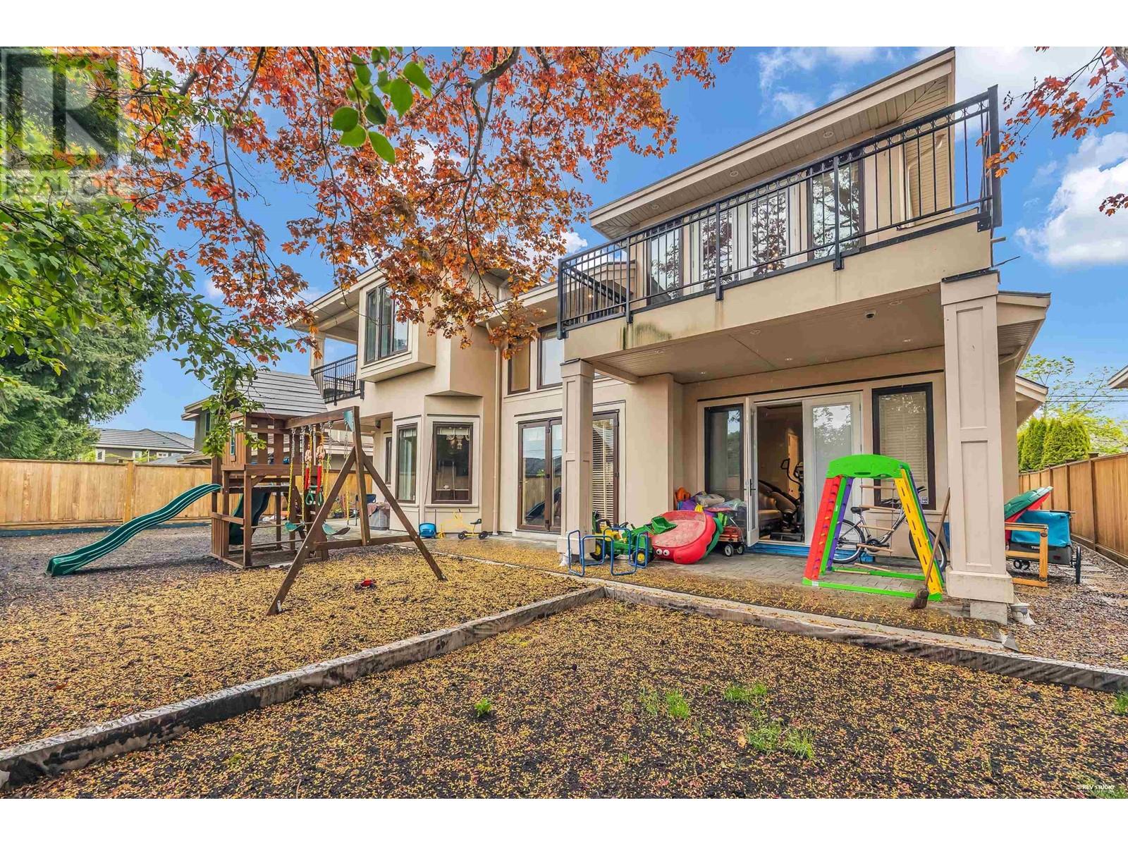 Listing Picture 36 of 39 : 8380 MOWBRAY ROAD, Richmond / 烈治文 - 魯藝地產 Yvonne Lu Group - MLS Medallion Club Member