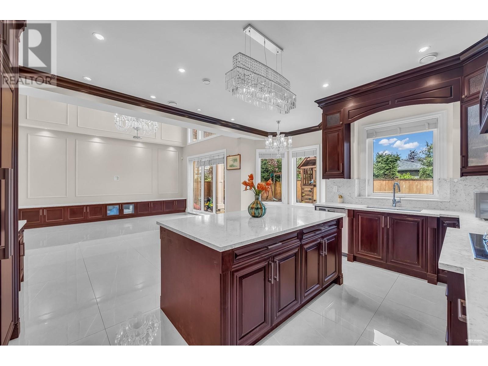 Listing Picture 21 of 39 : 8380 MOWBRAY ROAD, Richmond / 烈治文 - 魯藝地產 Yvonne Lu Group - MLS Medallion Club Member