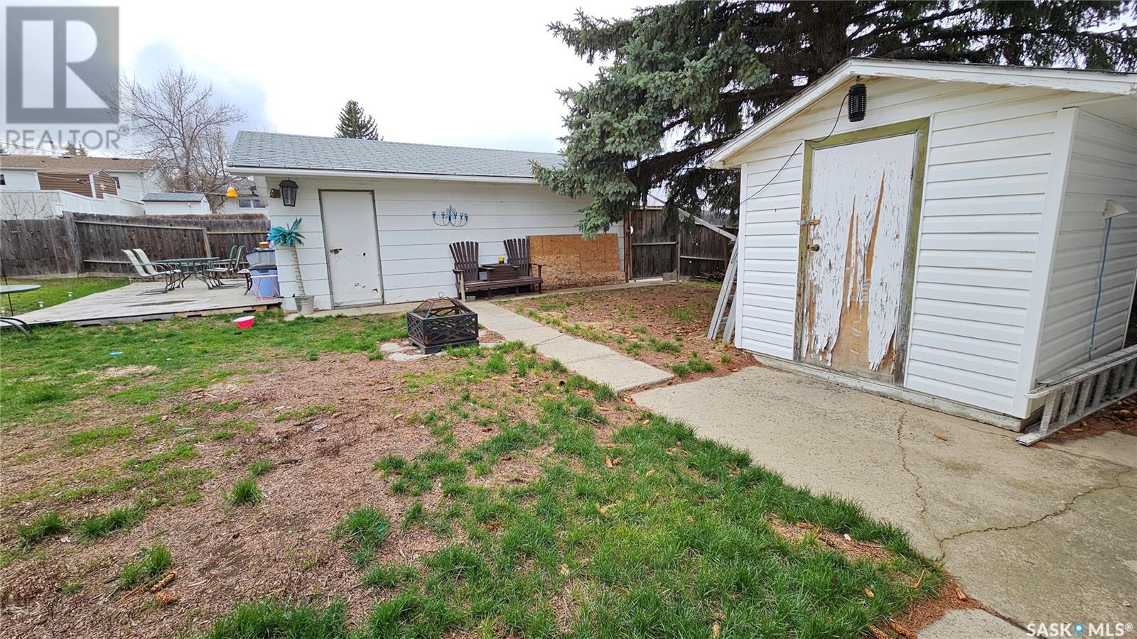 132 Haw Place, Swift Current, Saskatchewan  S9H 4B7 - Photo 27 - SK967765