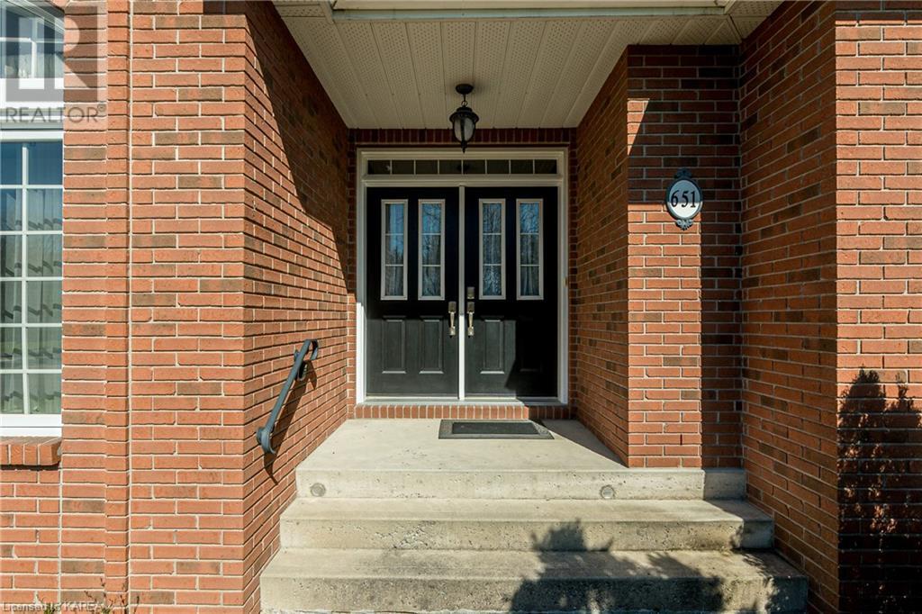 651 Woodland Place, Kingston, Ontario  K7L 4V1 - Photo 4 - 40581035