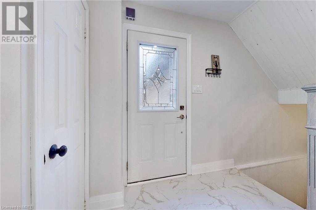 6 Mitchell Avenue Unit# Main, Brampton, Ontario  L6Z 1H3 - Photo 12 - 40581301