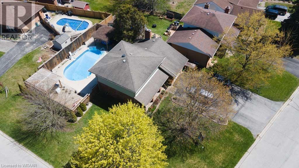 20 Devon Court, Tillsonburg, Ontario  N4G 4K5 - Photo 3 - 40552100