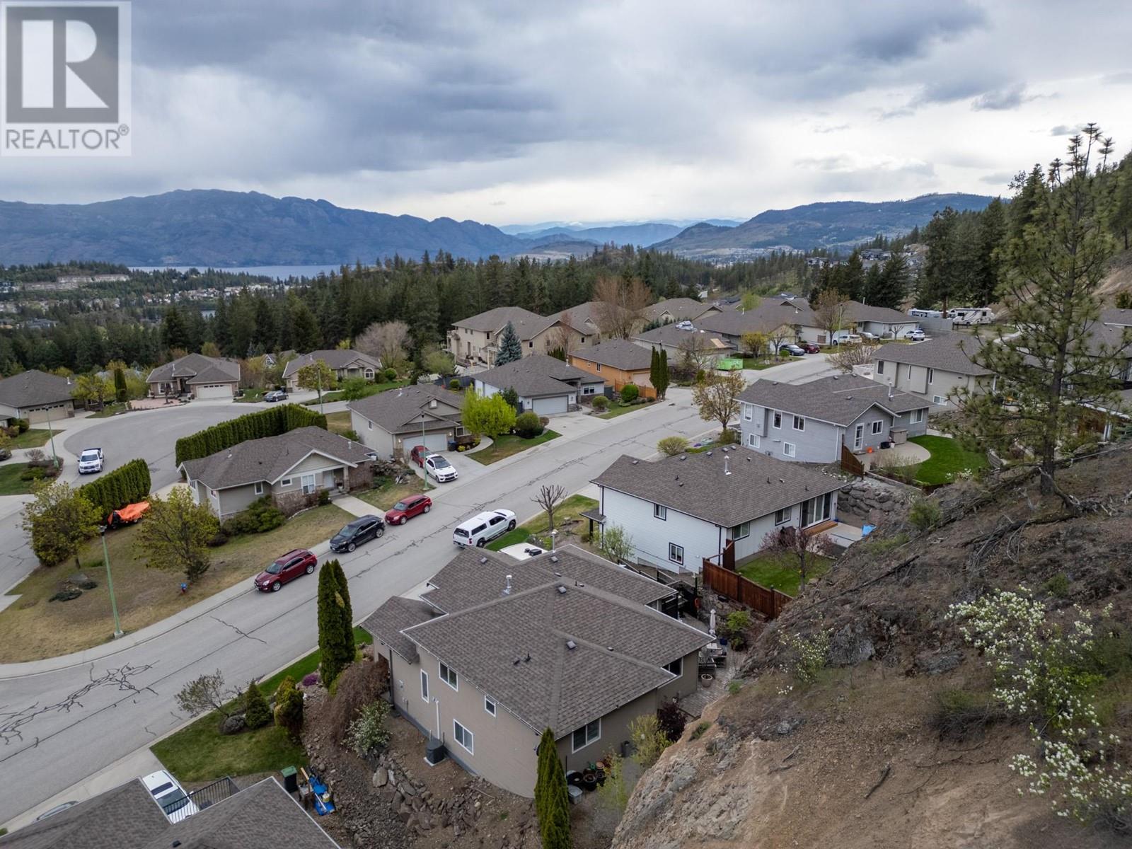 2304 Shannon Heights Place West Kelowna