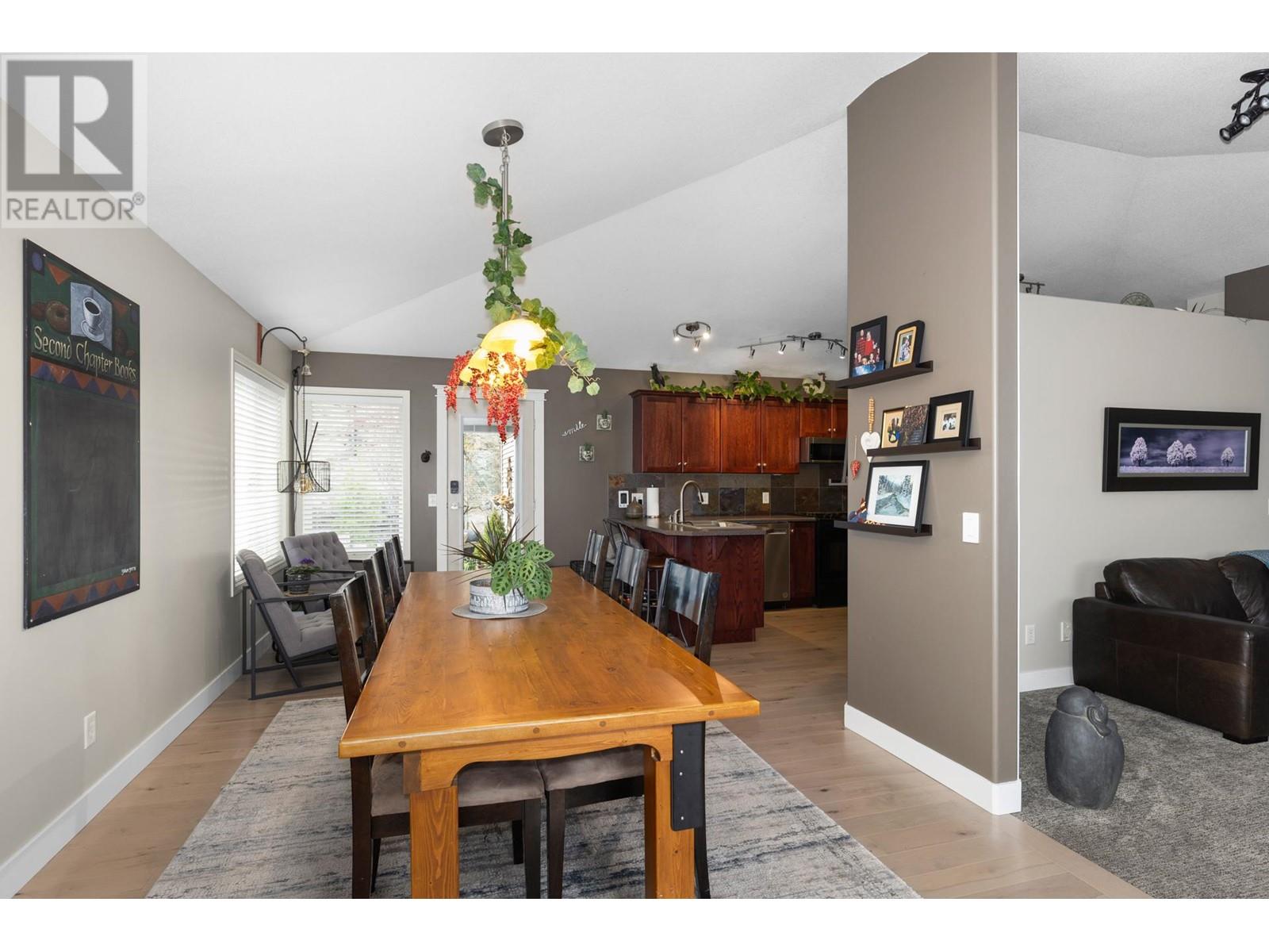 2304 Shannon Heights Place West Kelowna Photo 11