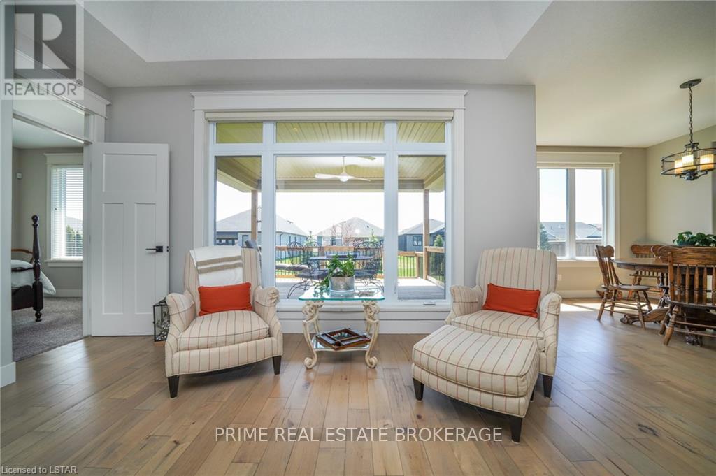 66 Deerfield Rd, Lambton Shores, Ontario  N0M 1T0 - Photo 18 - X8282960