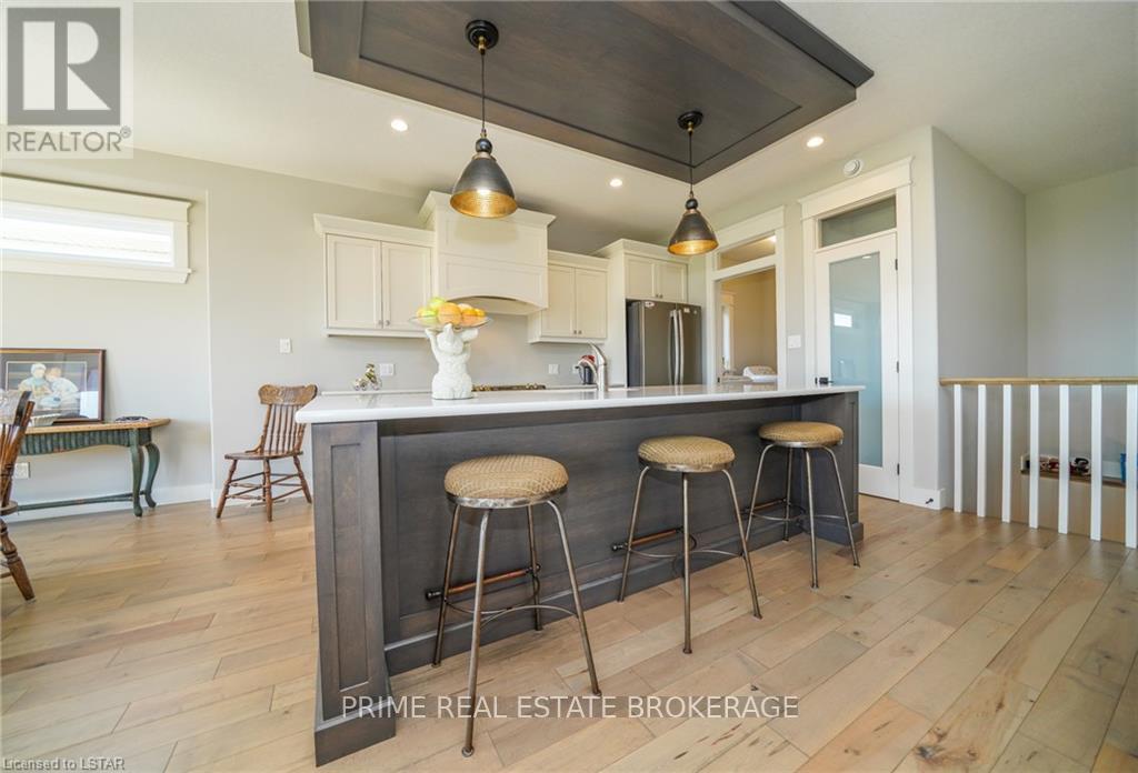 66 Deerfield Rd, Lambton Shores, Ontario  N0M 1T0 - Photo 20 - X8282960