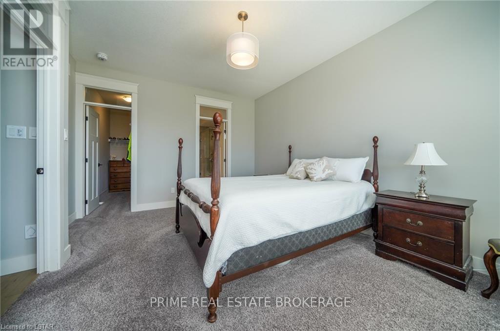 66 Deerfield Rd, Lambton Shores, Ontario  N0M 1T0 - Photo 29 - X8282960