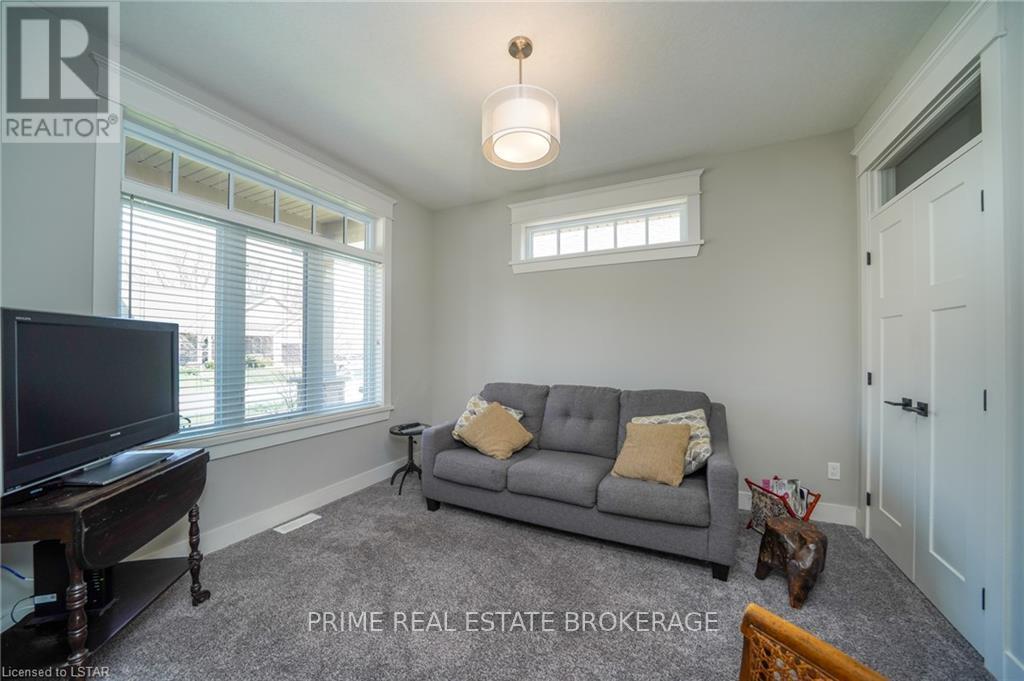 66 Deerfield Rd, Lambton Shores, Ontario  N0M 1T0 - Photo 34 - X8282960