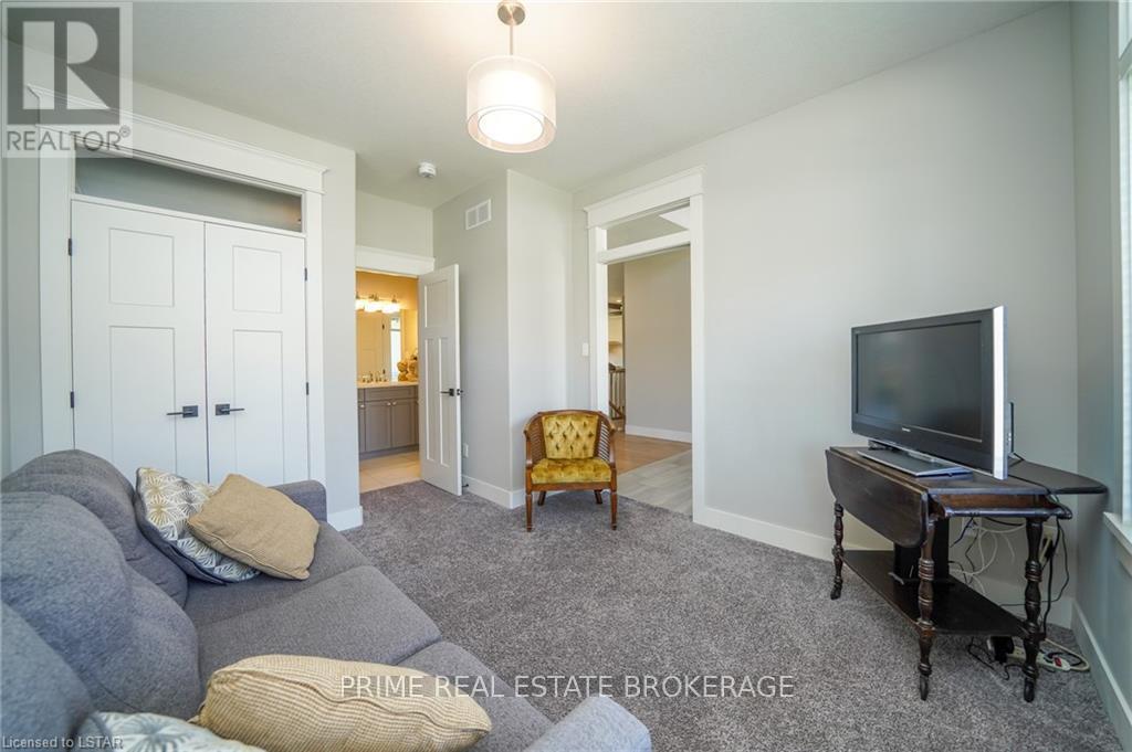 66 Deerfield Rd, Lambton Shores, Ontario  N0M 1T0 - Photo 35 - X8282960