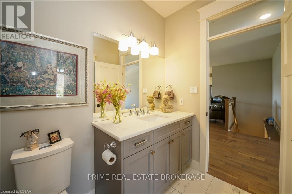 66 Deerfield Rd, Lambton Shores, Ontario  N0M 1T0 - Photo 37 - X8282960
