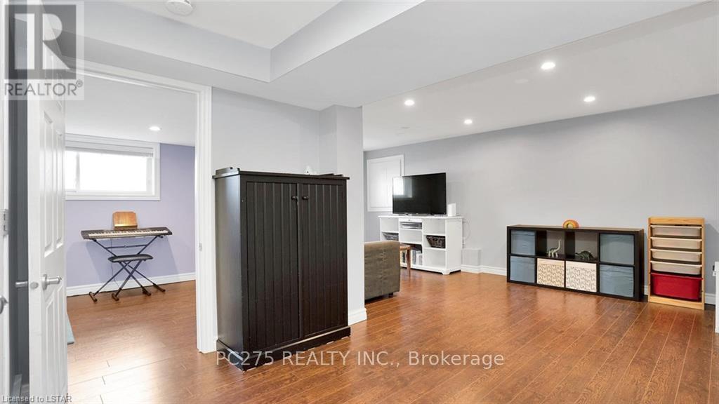 74 Larkspur Cres, London, Ontario  N6H 3R2 - Photo 28 - X8283596