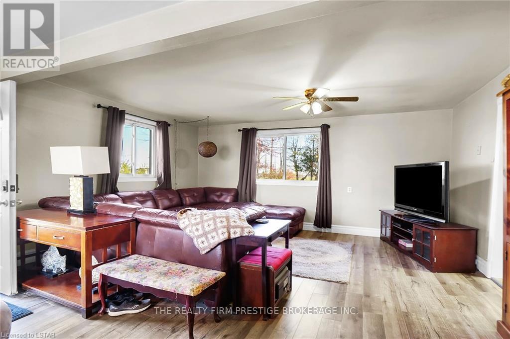 22003 Melbourne Rd, Strathroy-Caradoc, Ontario  N0L 1T0 - Photo 4 - X8283698