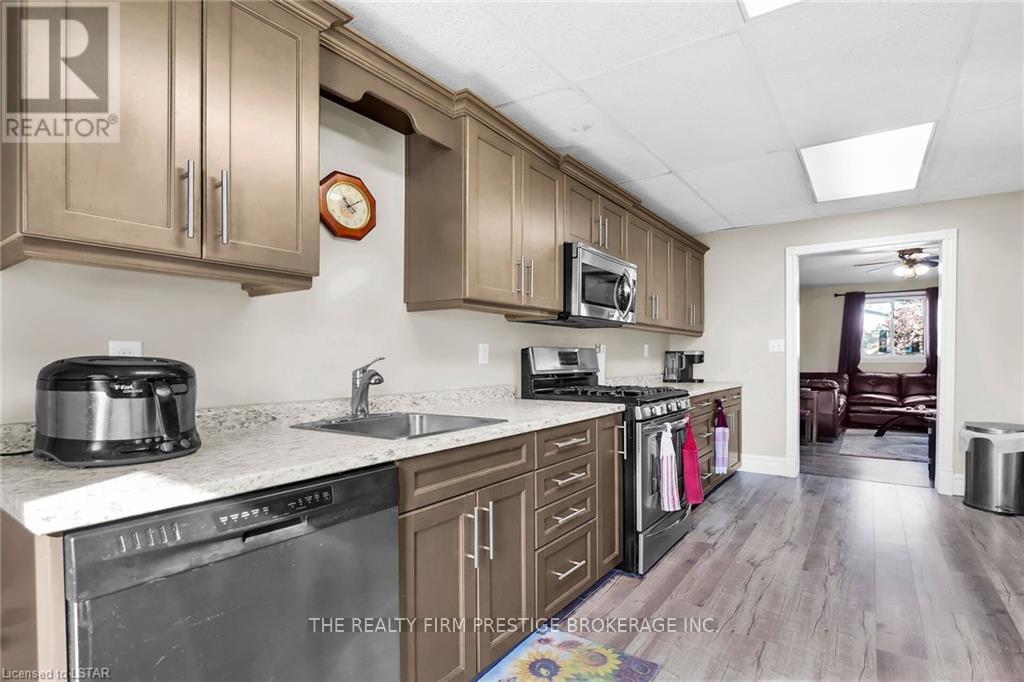 22003 Melbourne Rd, Strathroy-Caradoc, Ontario  N0L 1T0 - Photo 7 - X8283698