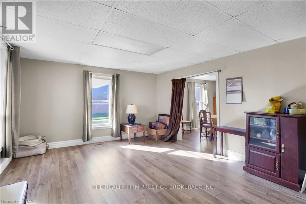 22003 Melbourne Rd, Strathroy-Caradoc, Ontario  N0L 1T0 - Photo 8 - X8283698