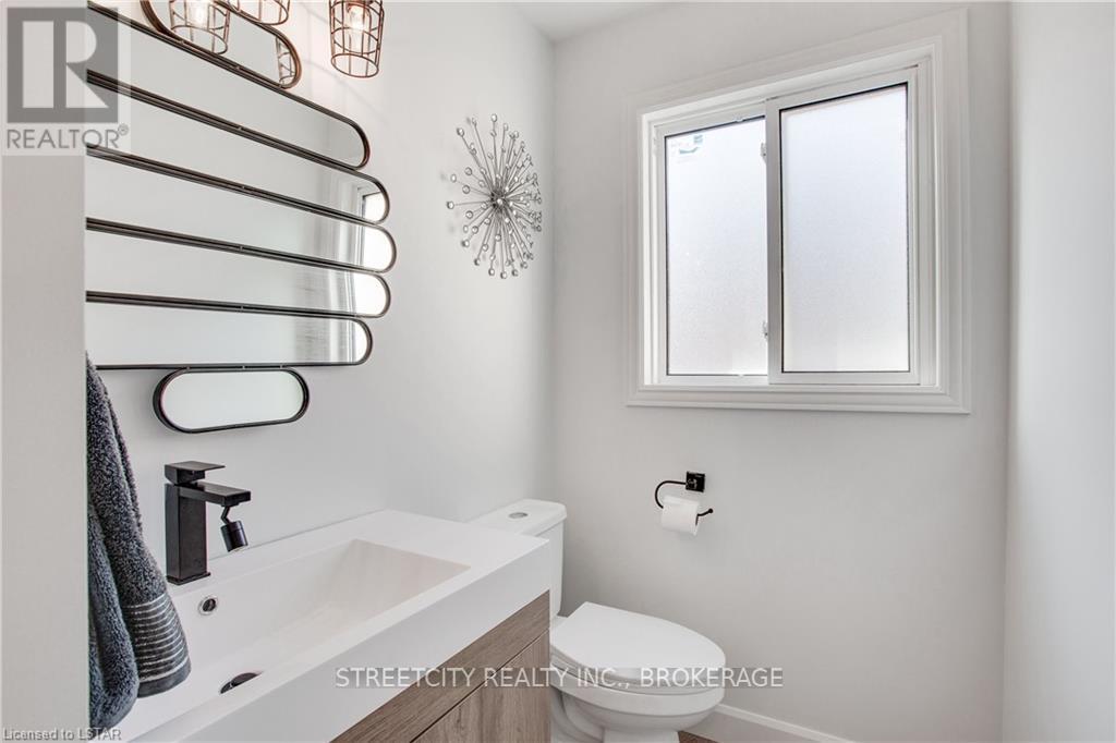 433 Ambleside Dr, London, Ontario  N6G 4X9 - Photo 8 - X8283928