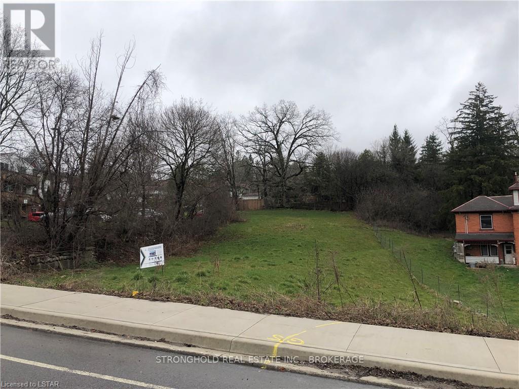 26 Bridge Street West St W, Kitchener, Ontario N2K 1K4 - Photo 3 - X8284086