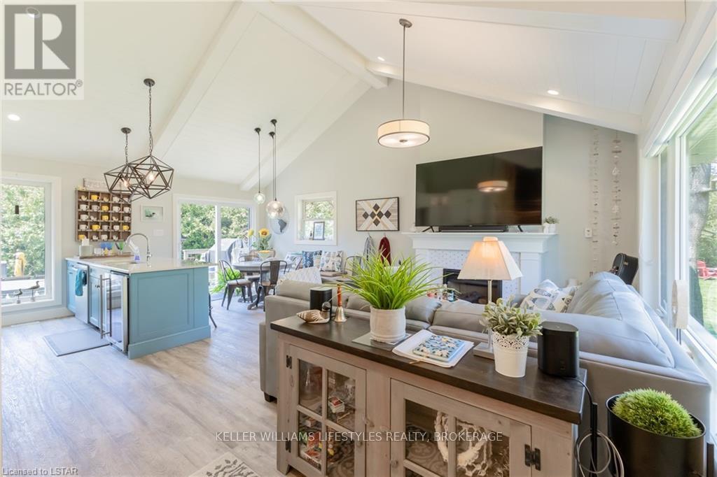 21 Chiniquy St, Bluewater, Ontario  N0M 1G0 - Photo 6 - X8284158