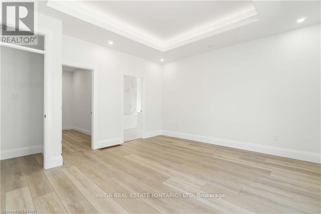 184 Sandpiper Dr, Sarnia, Ontario  N7S 0E7 - Photo 12 - X8287270